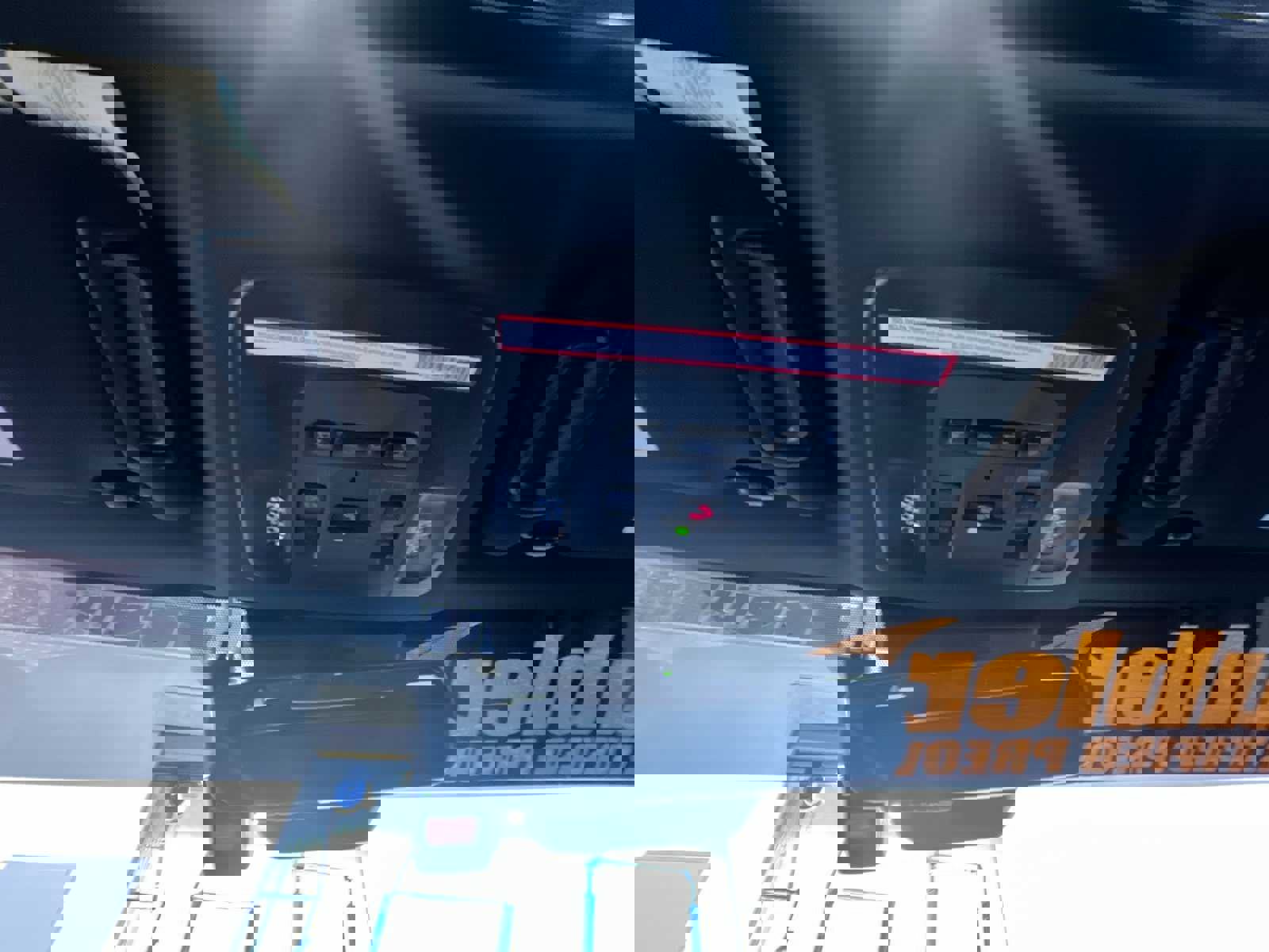 Used 2025 Toyota Camry SE w/ Convenience Package FWD image 22