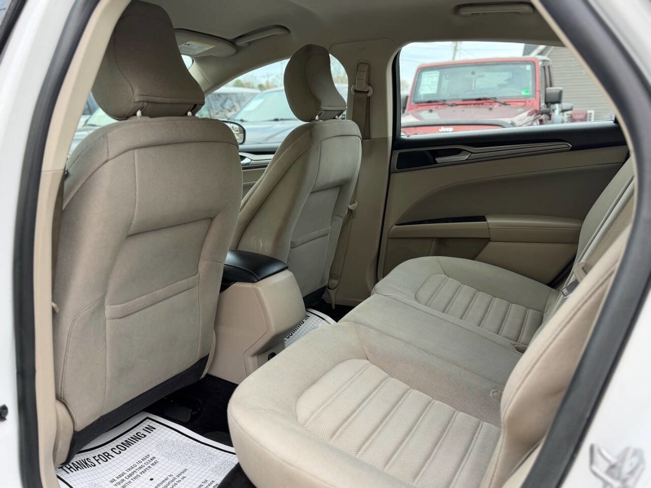 Used 2018 Ford Fusion SE image 14