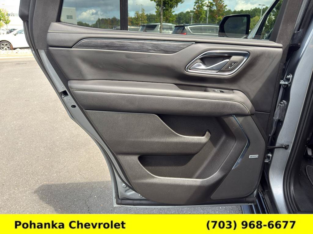 Certified 2023 GMC Yukon SLT w/ SLT Luxury Package AWD/4WD image 20