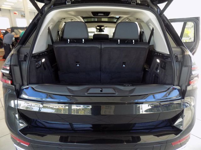 Used 2024 BMW X7 xDrive40i image 30