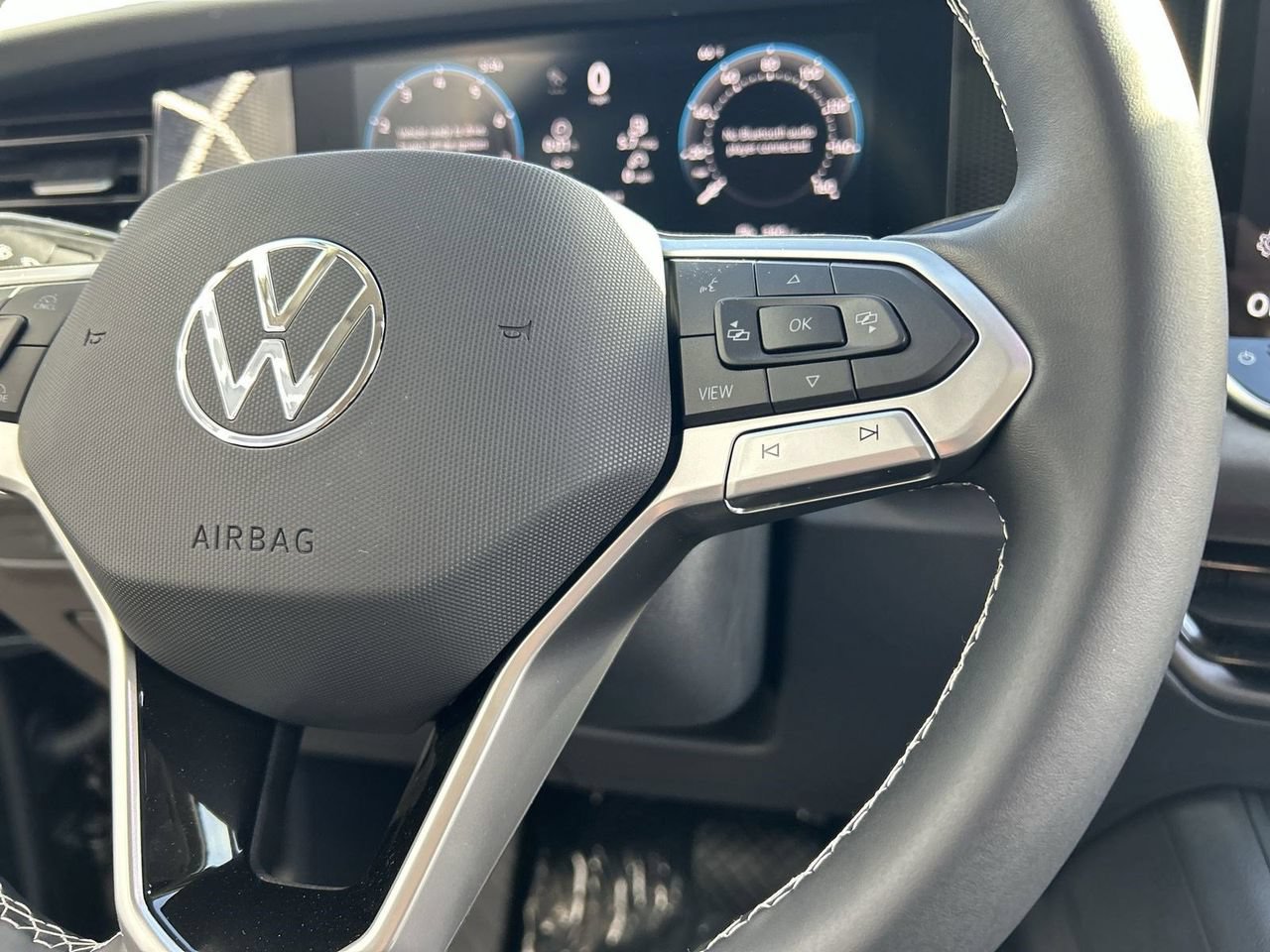 New 2026 Volkswagen Tiguan SE image 21