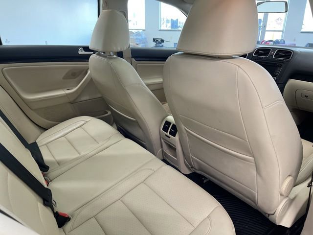 Used 2012 Volkswagen Jetta SE image 28