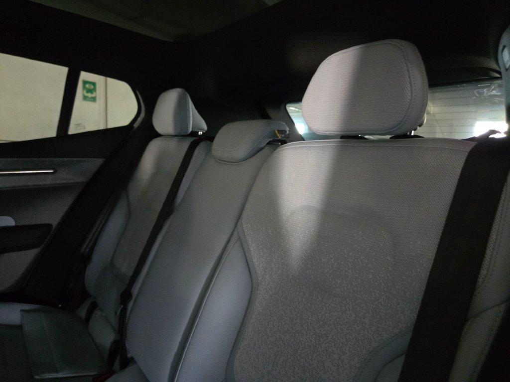 New 2026 Volvo EX30 Ultra w/ Protection Package AWD/4WD image 17