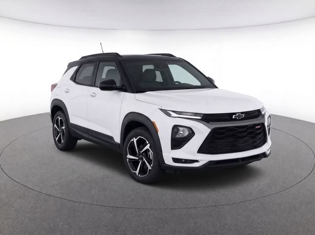 Used 2023 Chevrolet TrailBlazer RS w/ Convenience Package AWD/4WD image 2