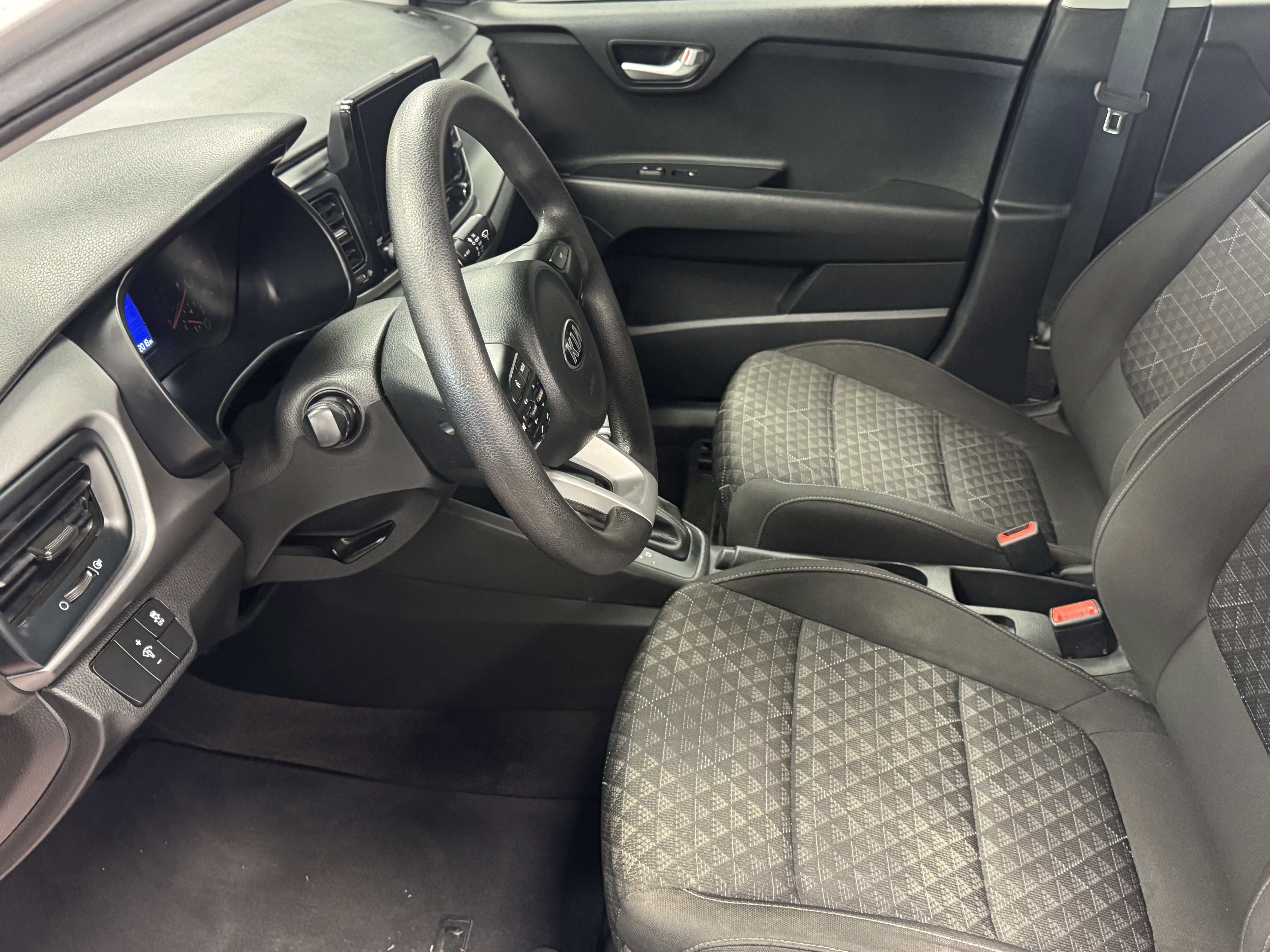 Used 2021 Kia Rio LX image 12