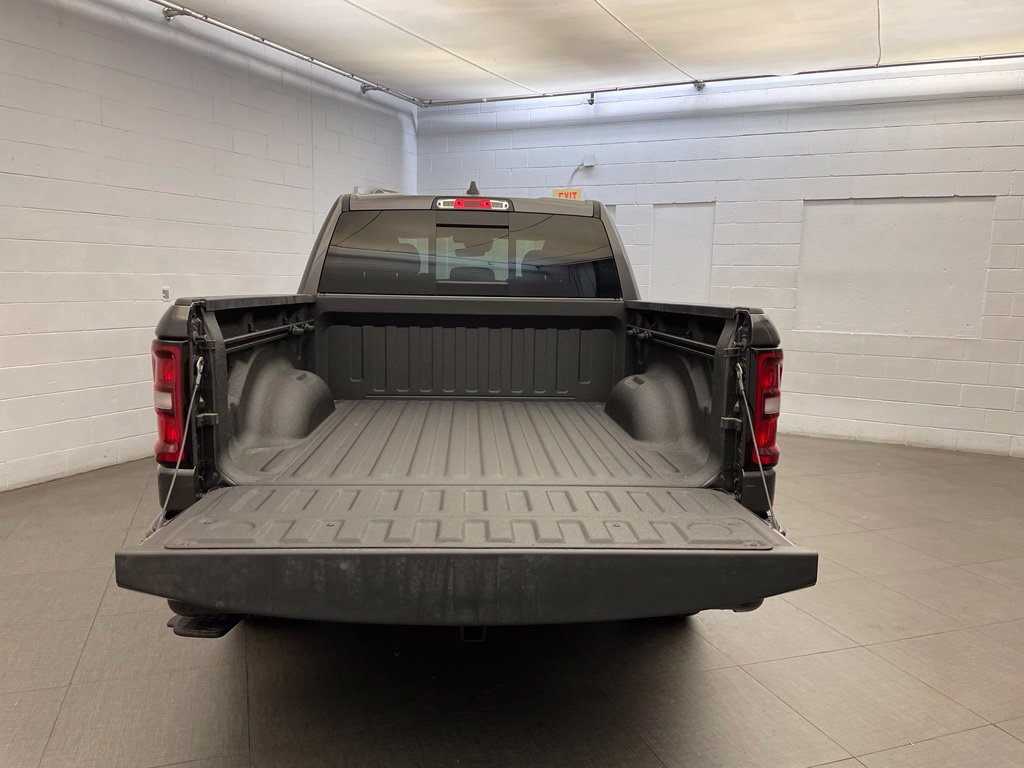 New 2026 RAM 1500 Express AWD/4WD image 5