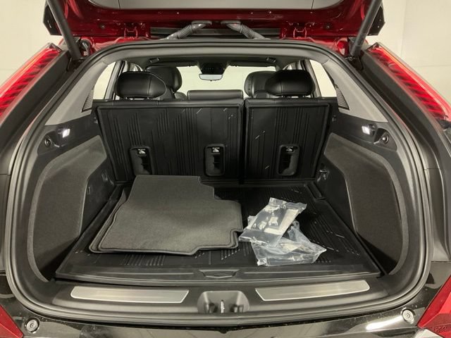 New 2026 Cadillac Optiq Luxury 1 w/ LPO, Floor Liner Package AWD/4WD image 31