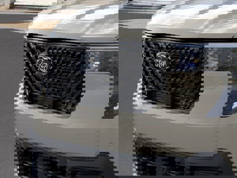 New 2025 Ford Maverick Lariat w/ Black Appearance Package image 18