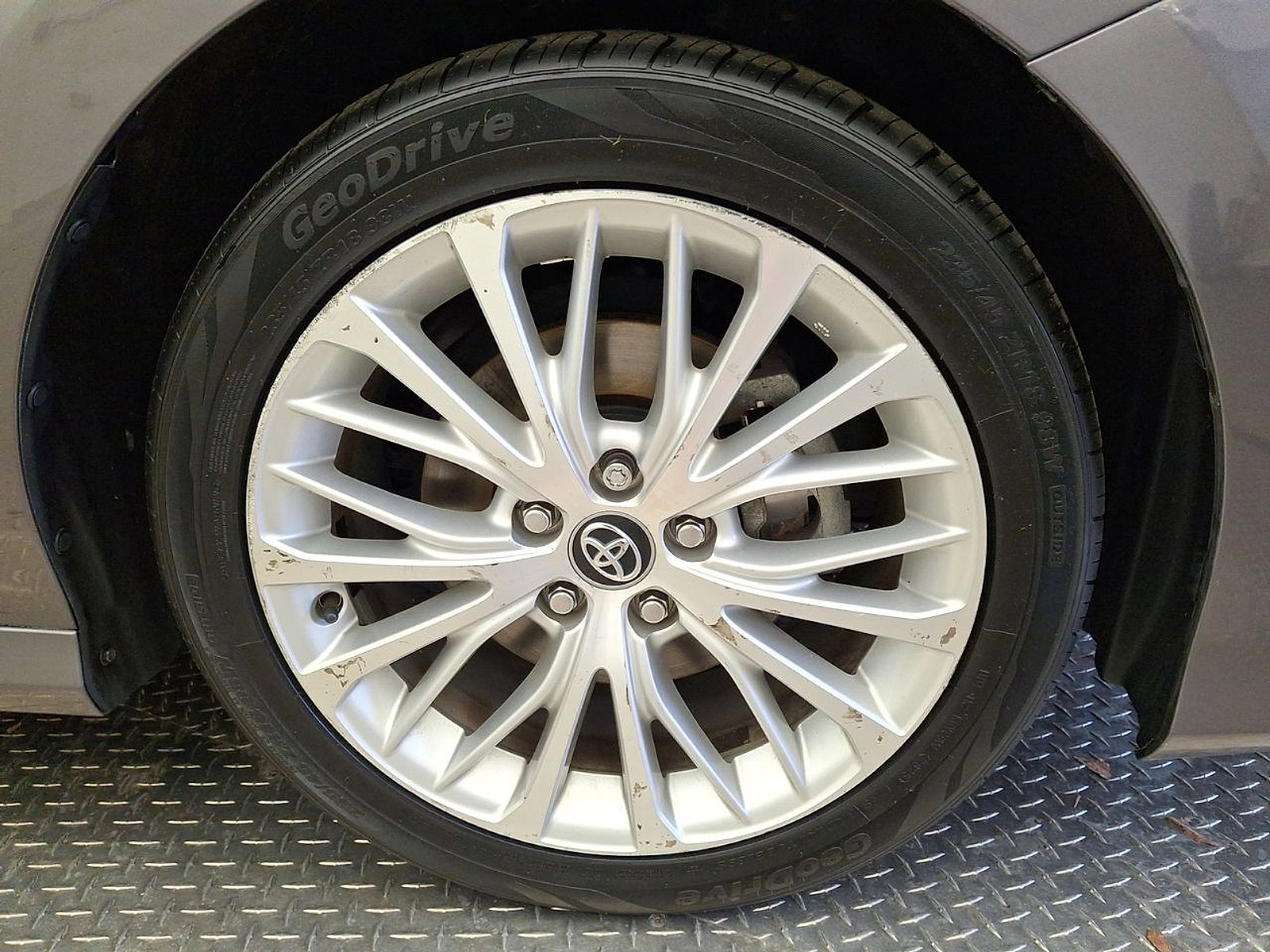 Certified 2020 Toyota Camry XLE FWD image 27