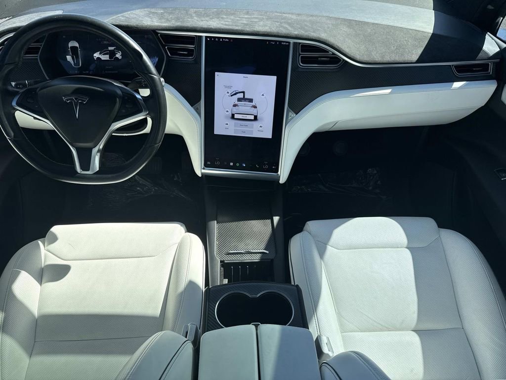 Used 2016 Tesla Model X Performance image 16