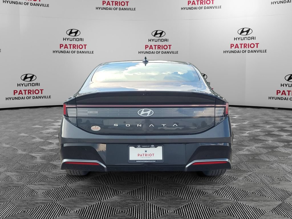 Used 2024 Hyundai Sonata SEL FWD image 4