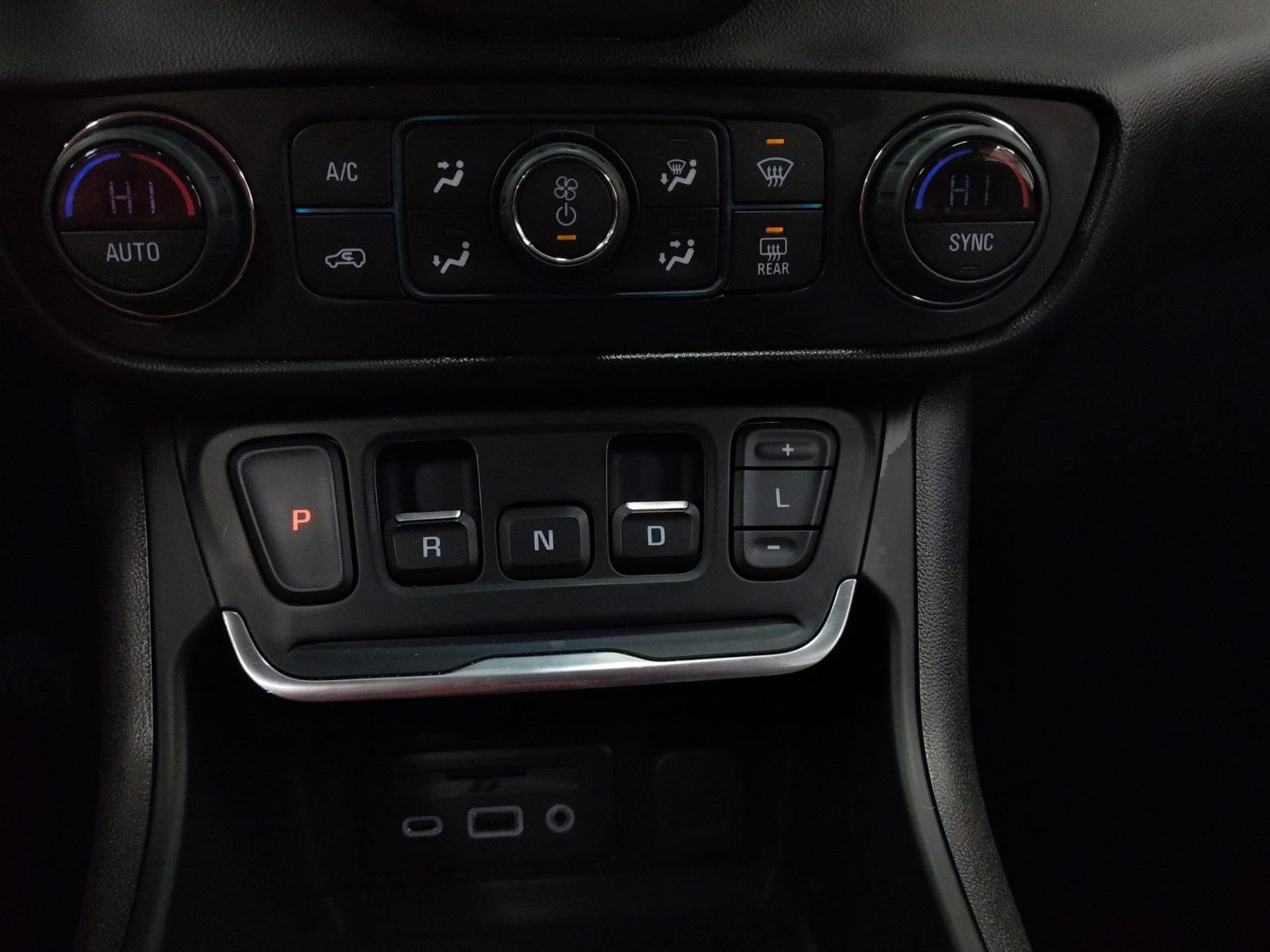 Used 2020 GMC Terrain Denali w/ Denali Premium Package image 14