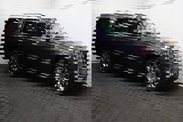 Used 2016 Cadillac Escalade ESV Luxury image 1