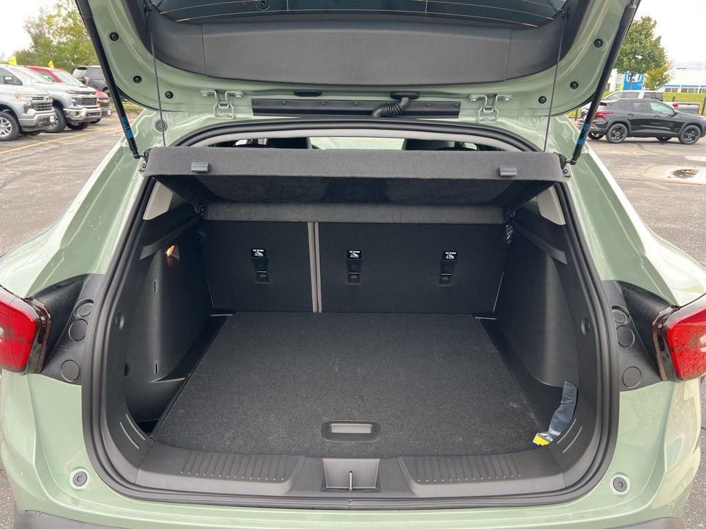 New 2026 Chevrolet Trax ACTIV w/ Sunroof Package image 6