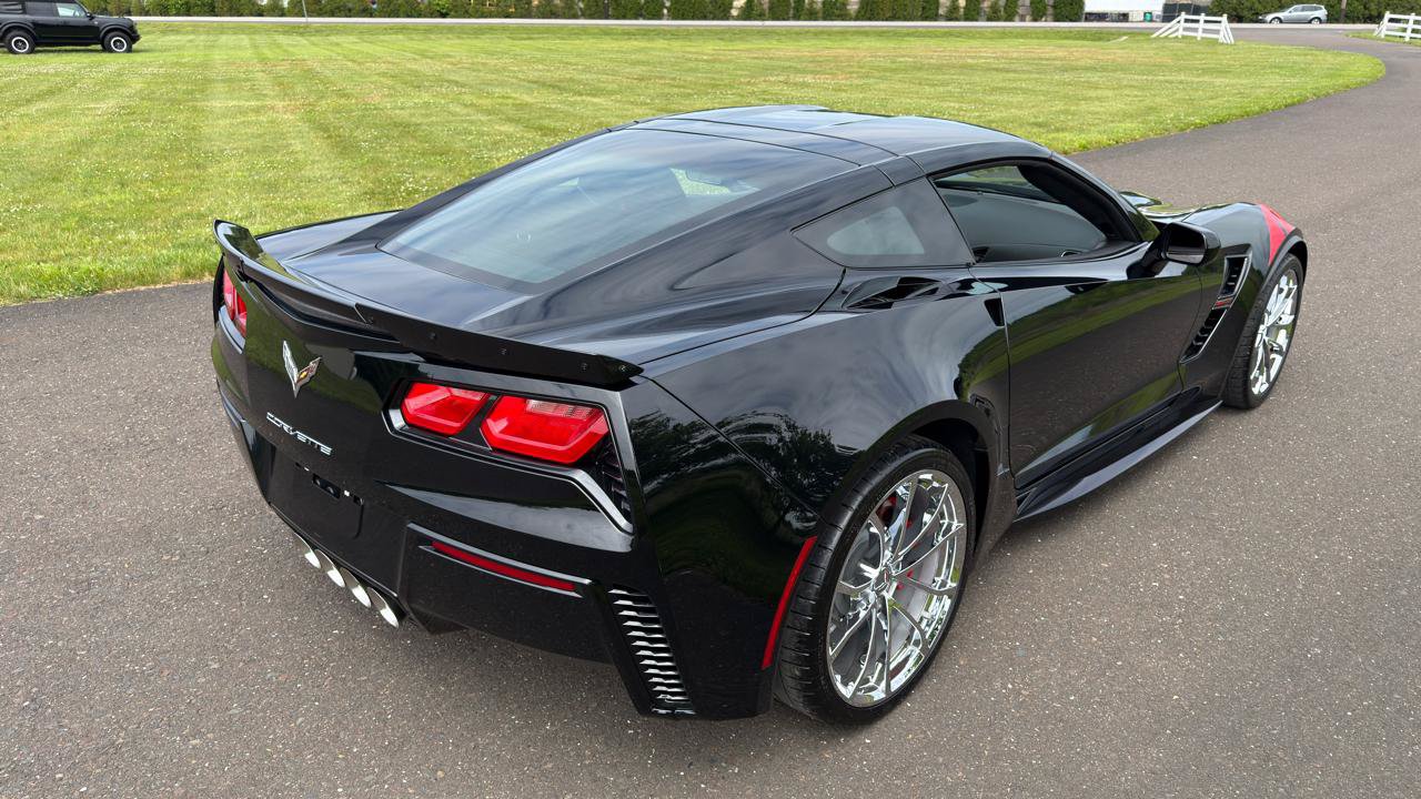 Used 2019 Chevrolet Corvette Grand Sport RWD image 18
