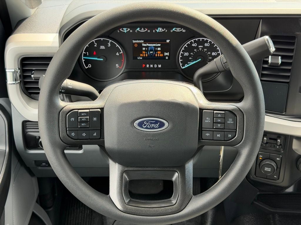New 2026 Ford F550 4x4 Crew Cab image 18
