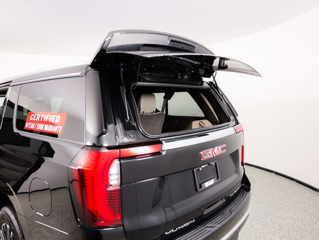 Used 2025 GMC Yukon XL Elevation image 15