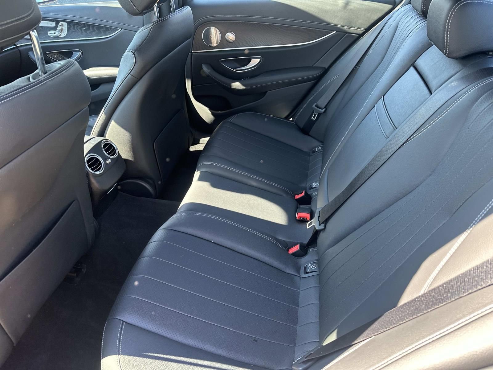 Used 2023 Mercedes-Benz E 350 4MATIC Sedan image 12