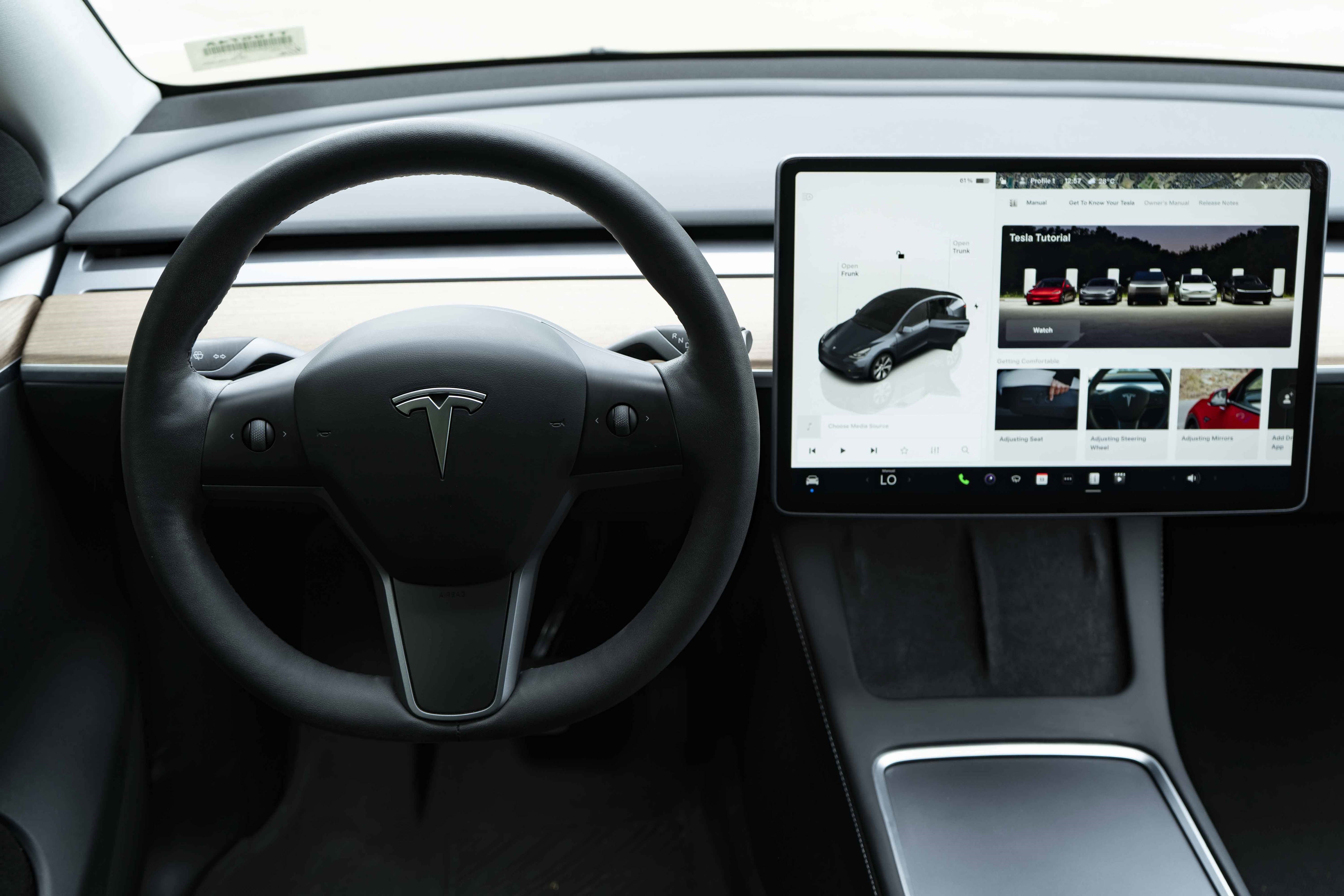 Used 2023 Tesla Model Y AWD image 19