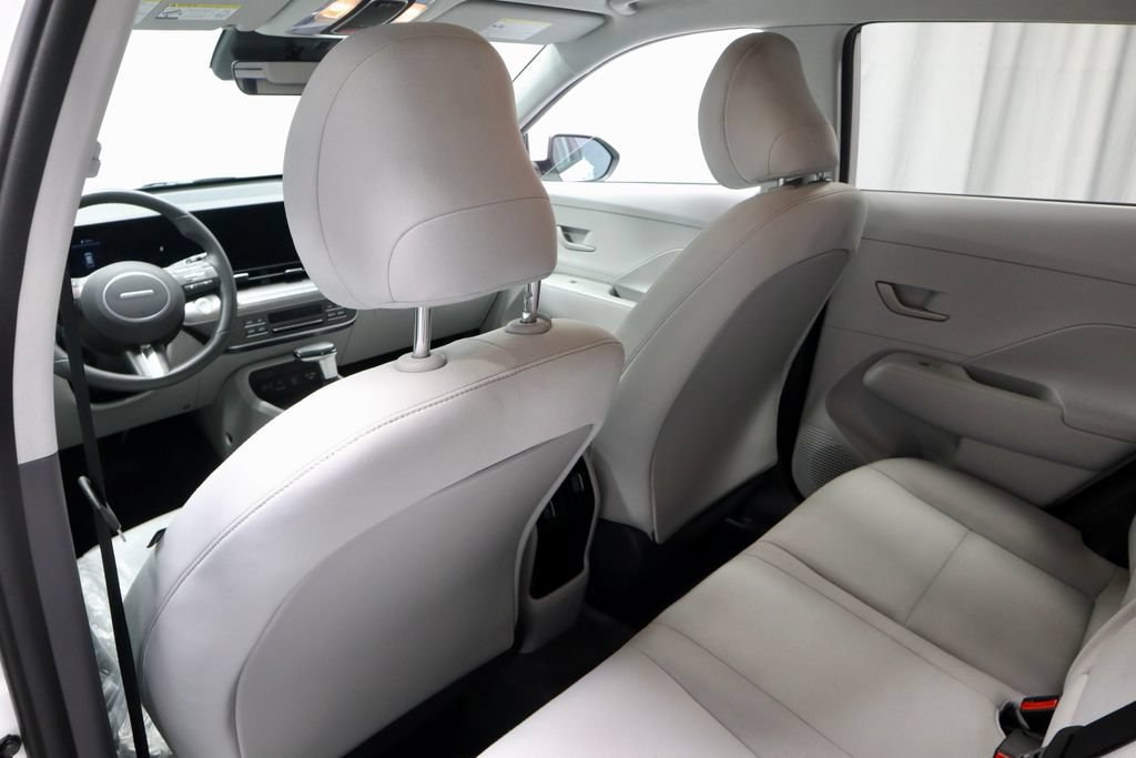 Used 2025 Hyundai Kona SEL FWD image 20