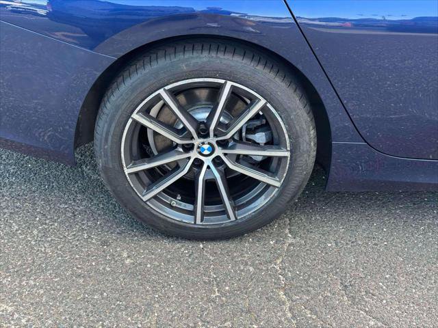 Used 2020 BMW 330i xDrive Sedan w/ Driving Assistance Package AWD/4WD image 10
