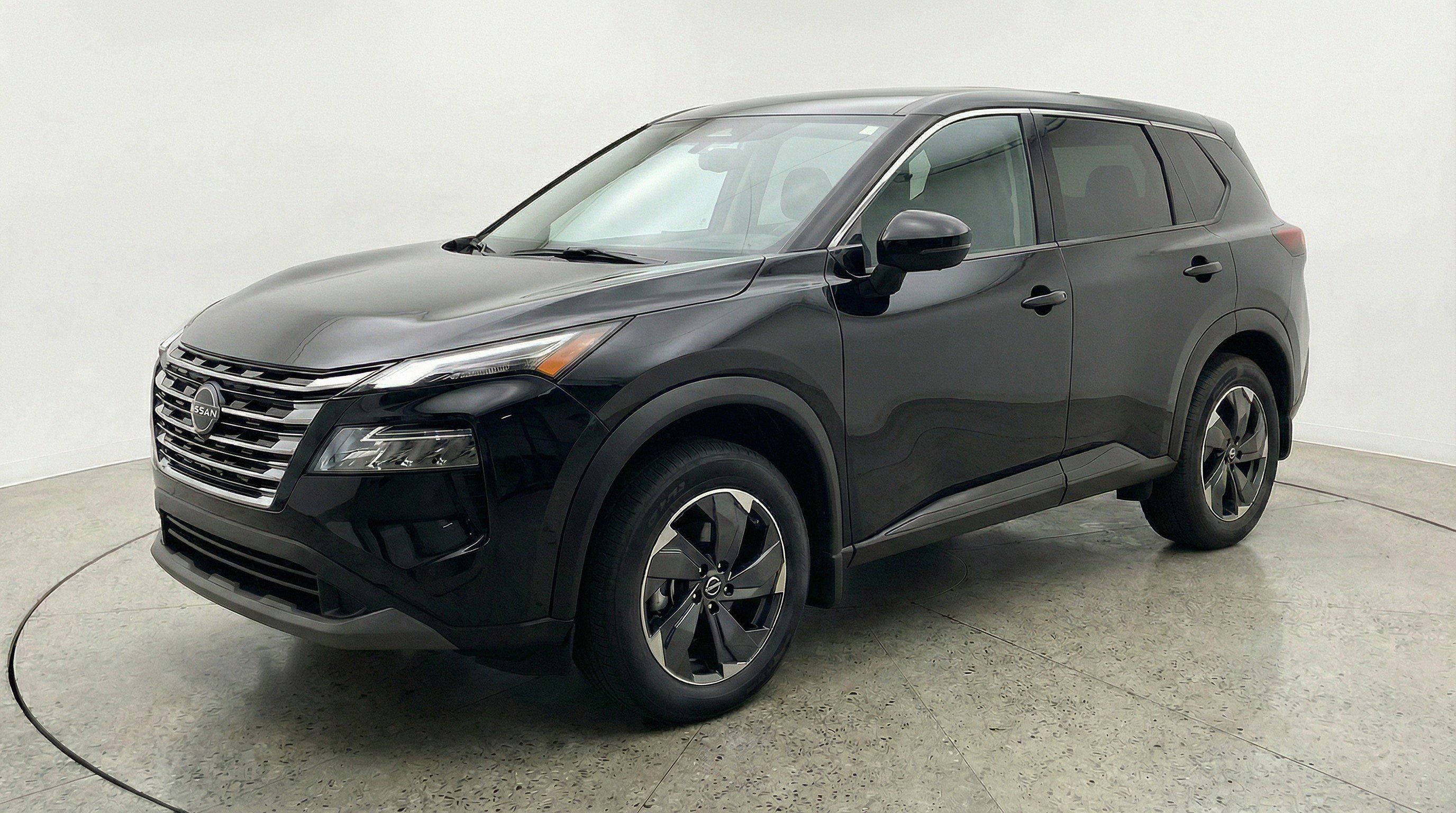 Used 2025 Nissan Rogue SV AWD/4WD image 3