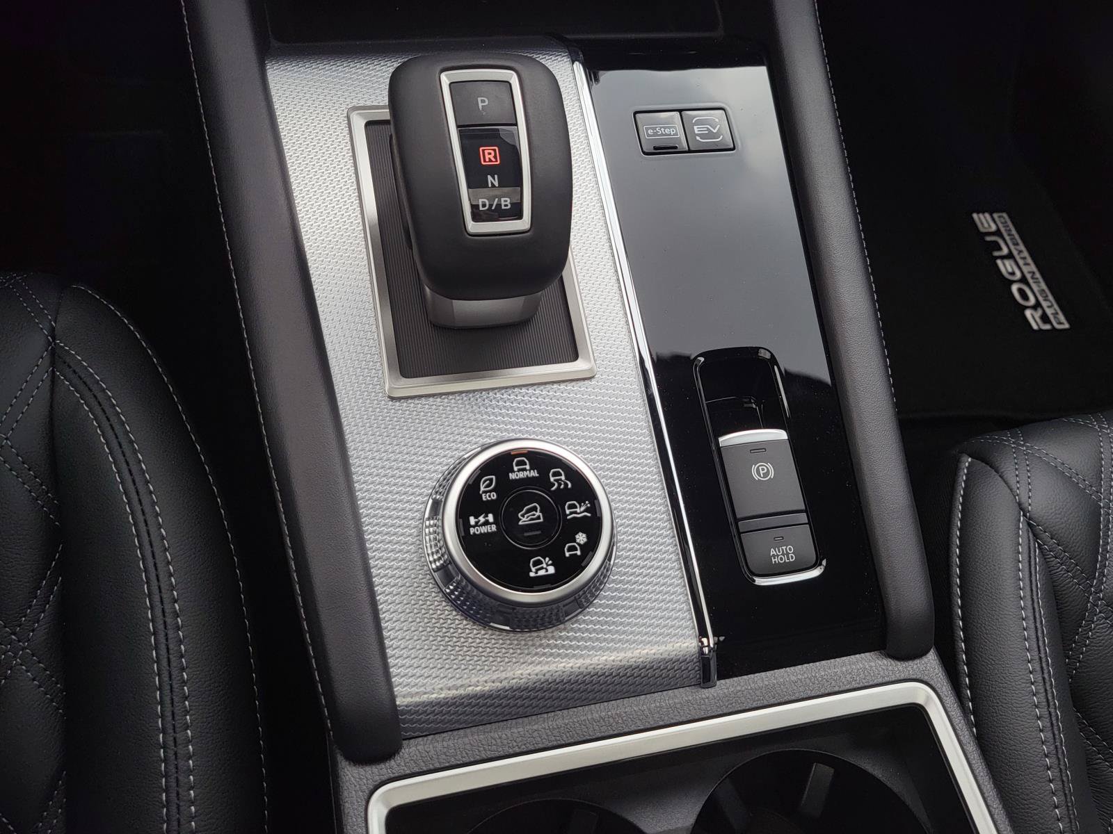 New 2026 Nissan Rogue Platinum AWD/4WD image 26