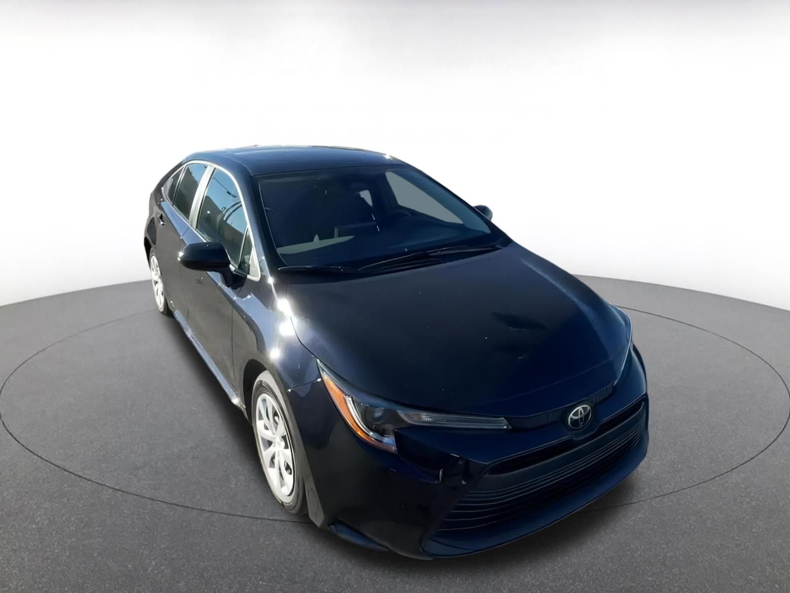 Used 2025 Toyota Corolla LE video 2