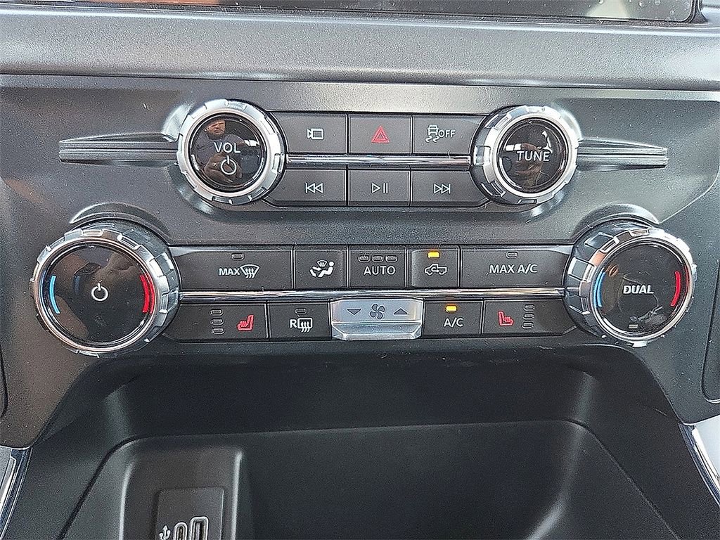 New 2025 Ford F150 XLT w/ Equipment Group 302A MID image 14