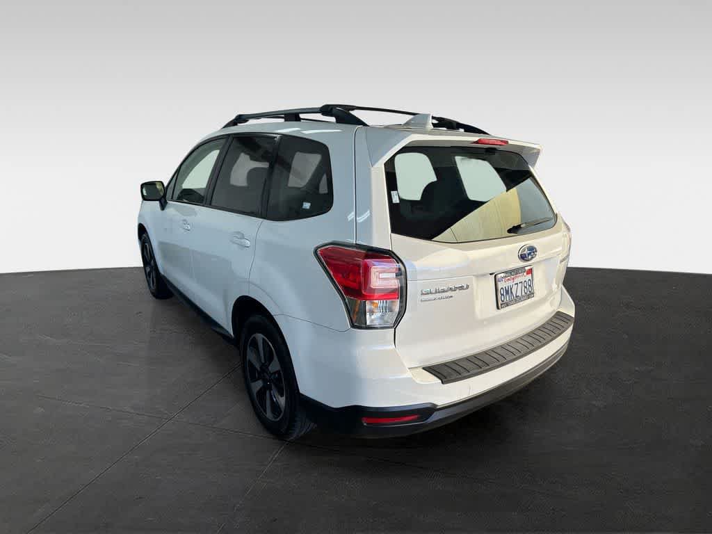Used 2018 Subaru Forester 2.5i Premium AWD/4WD image 4