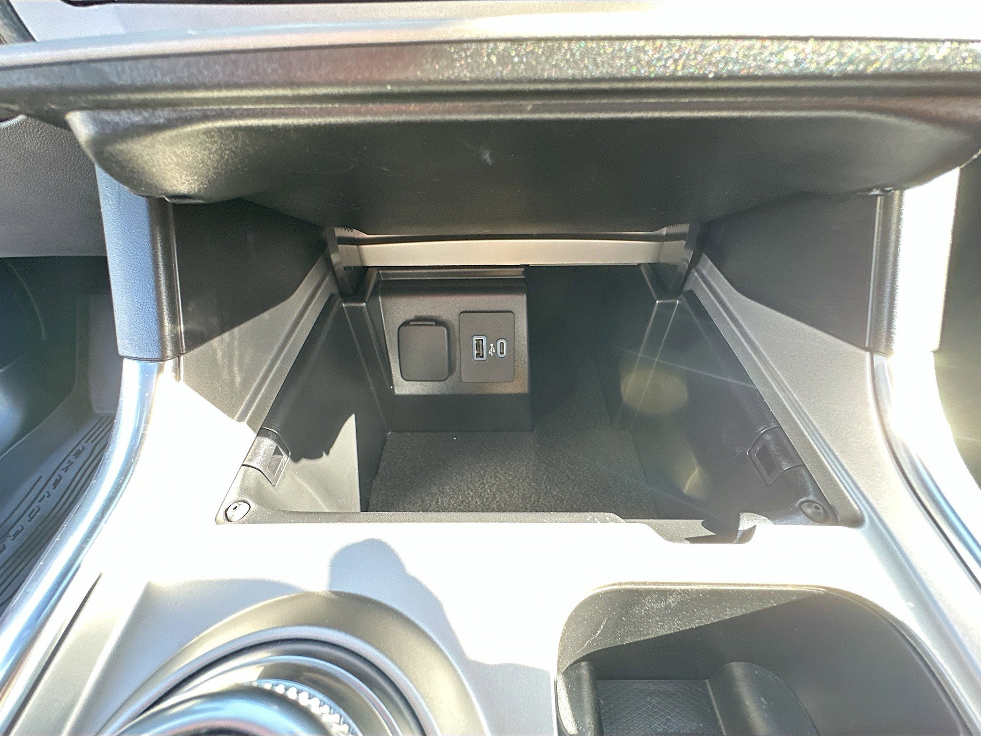 Certified 2023 Ford Explorer XLT w/ Equipment Group 202A image 31