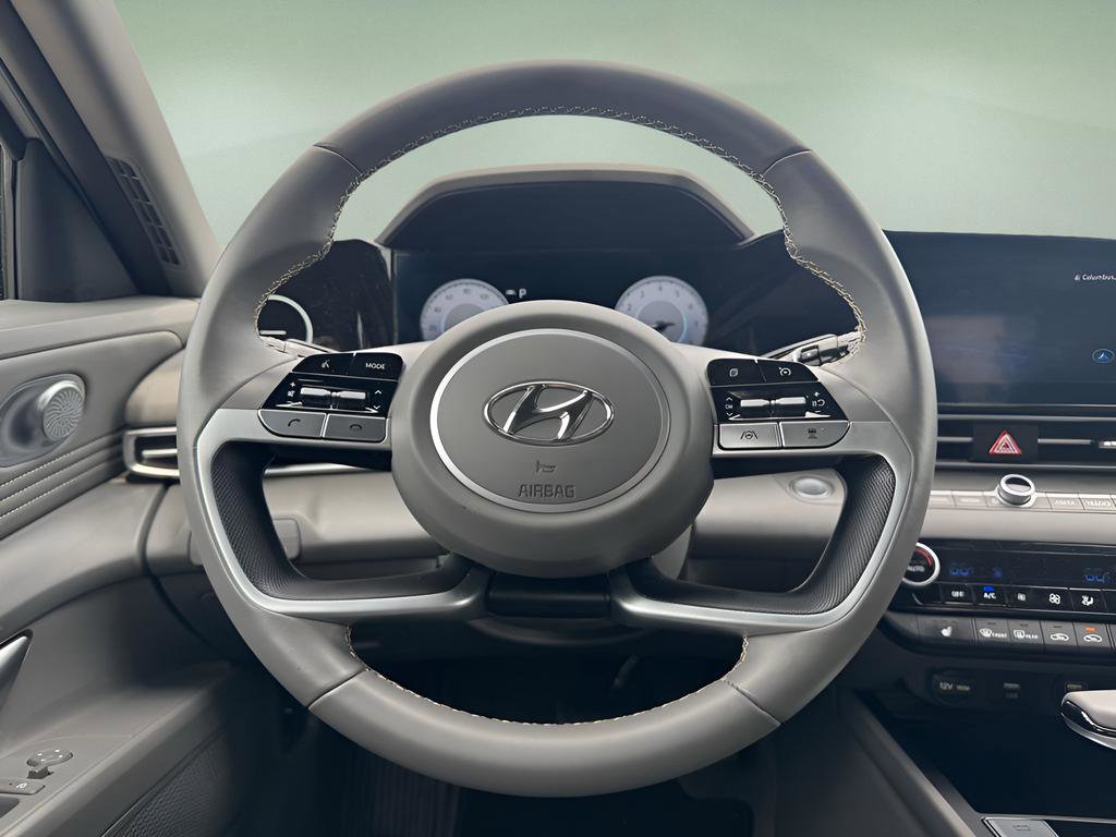 Used 2023 Hyundai Elantra SEL w/ Convenience Package image 22