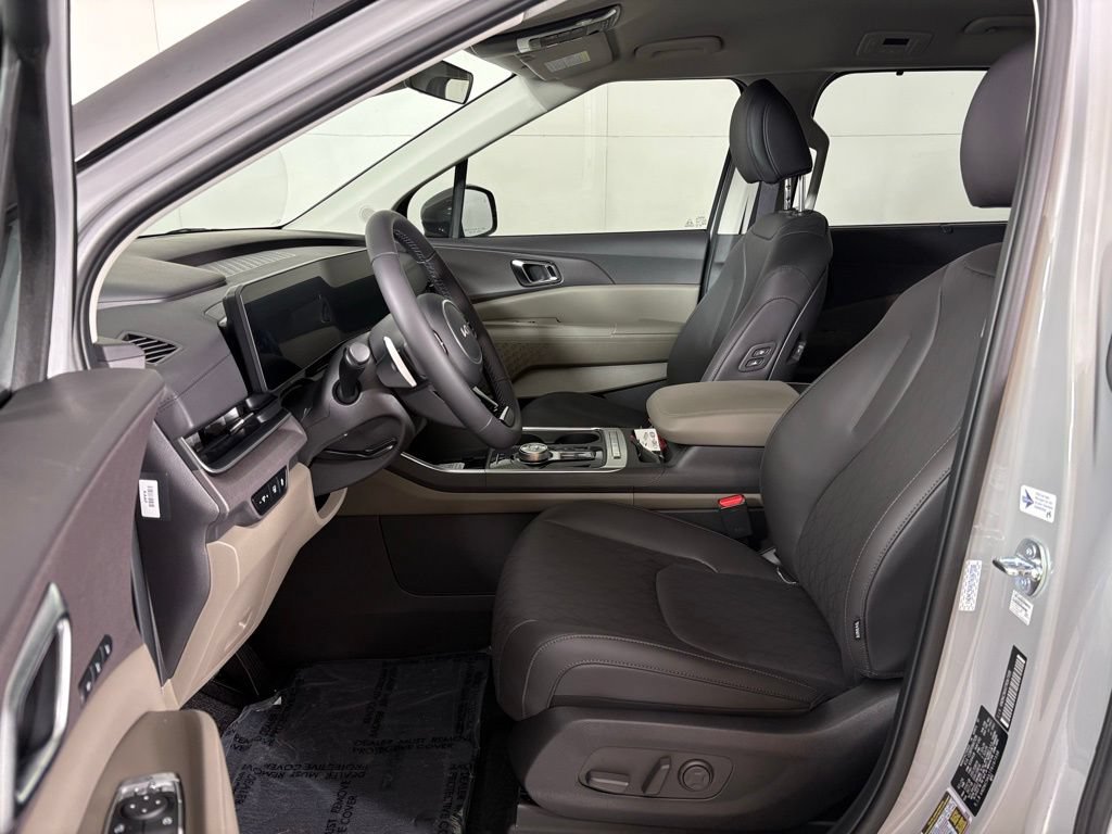 New 2026 Kia Carnival EX FWD image 16