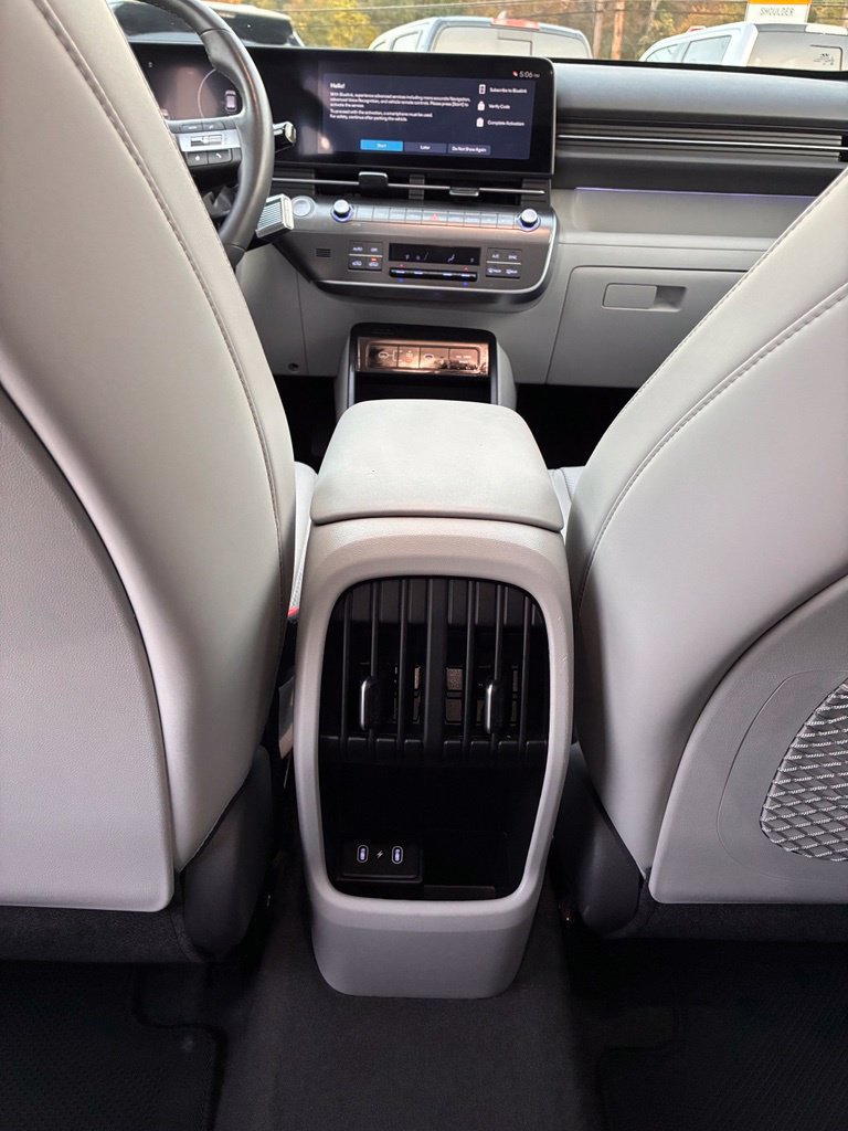 Certified 2024 Hyundai Kona Limited AWD/4WD image 17