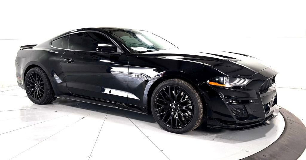 Used 2018 Ford Mustang GT w/ GT Performance Package RWD image 1