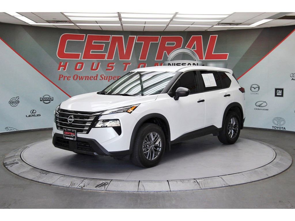 Certified 2024 Nissan Rogue S image 2