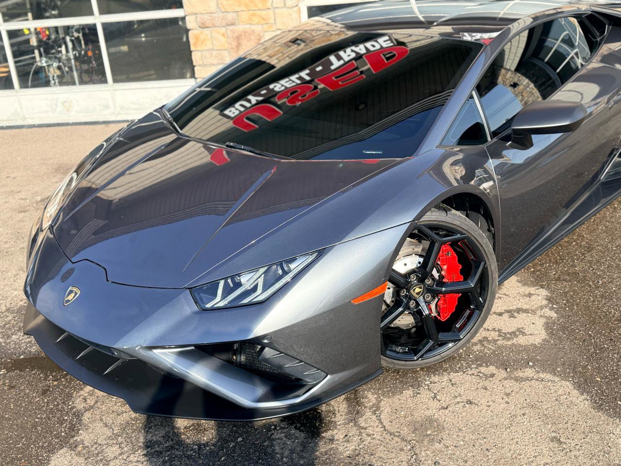 Used 2021 Lamborghini Huracan EVO image 5