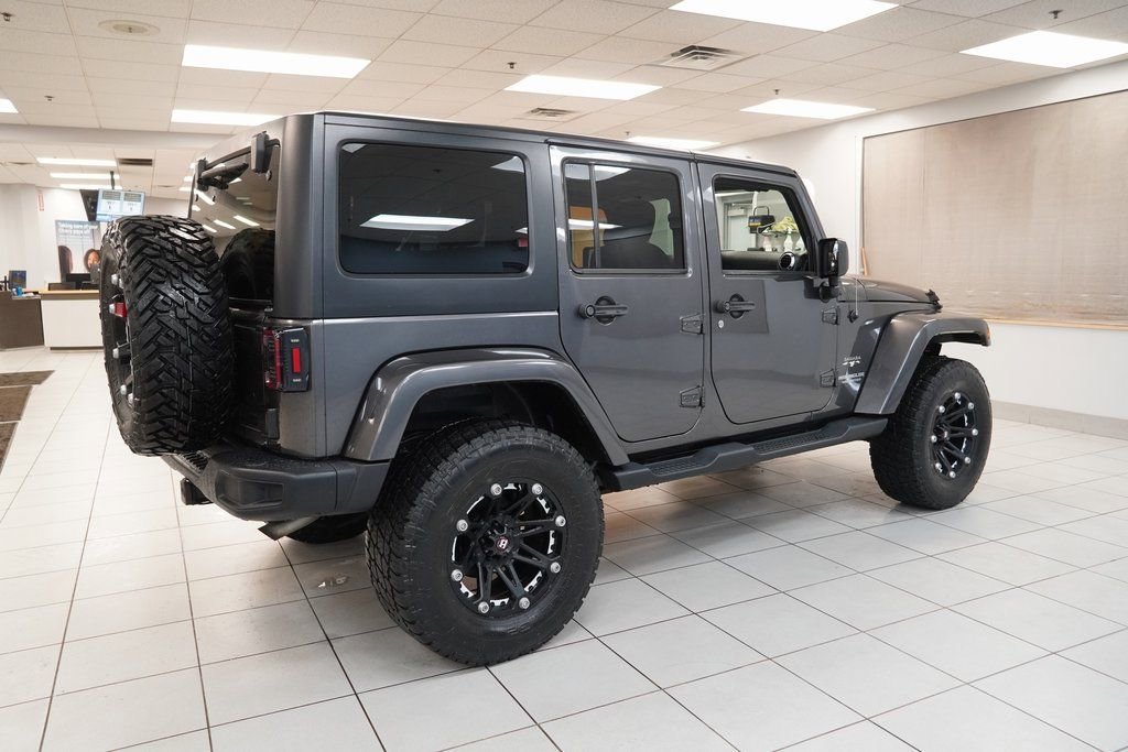 Used 2016 Jeep Wrangler Unlimited Sahara w/ Connectivity Group image 10