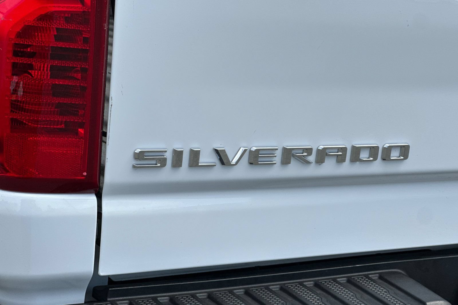 Used 2024 Chevrolet Silverado 2500 Custom w/ Custom Value Package AWD/4WD image 26