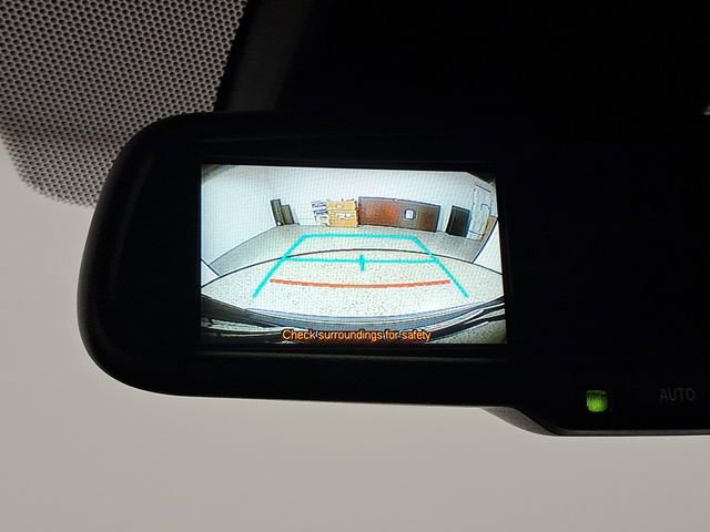 Used 2018 Toyota C-HR XLE image 29