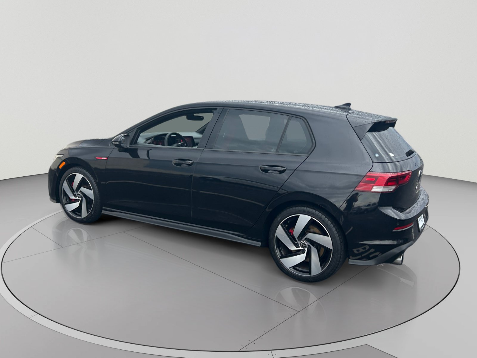 Used 2022 Volkswagen GTI SE FWD image 3