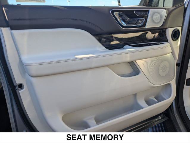 Used 2024 Lincoln Navigator Black Label AWD/4WD image 10