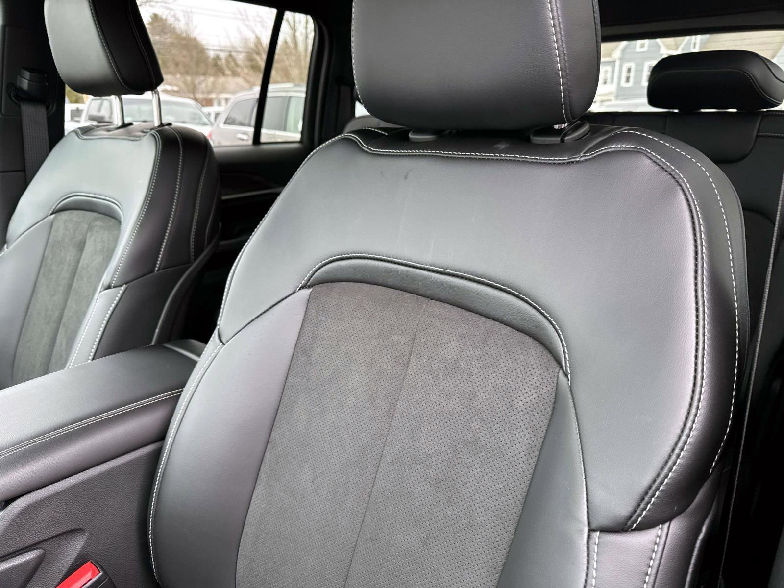 New 2026 Jeep Grand Cherokee Altitude image 11