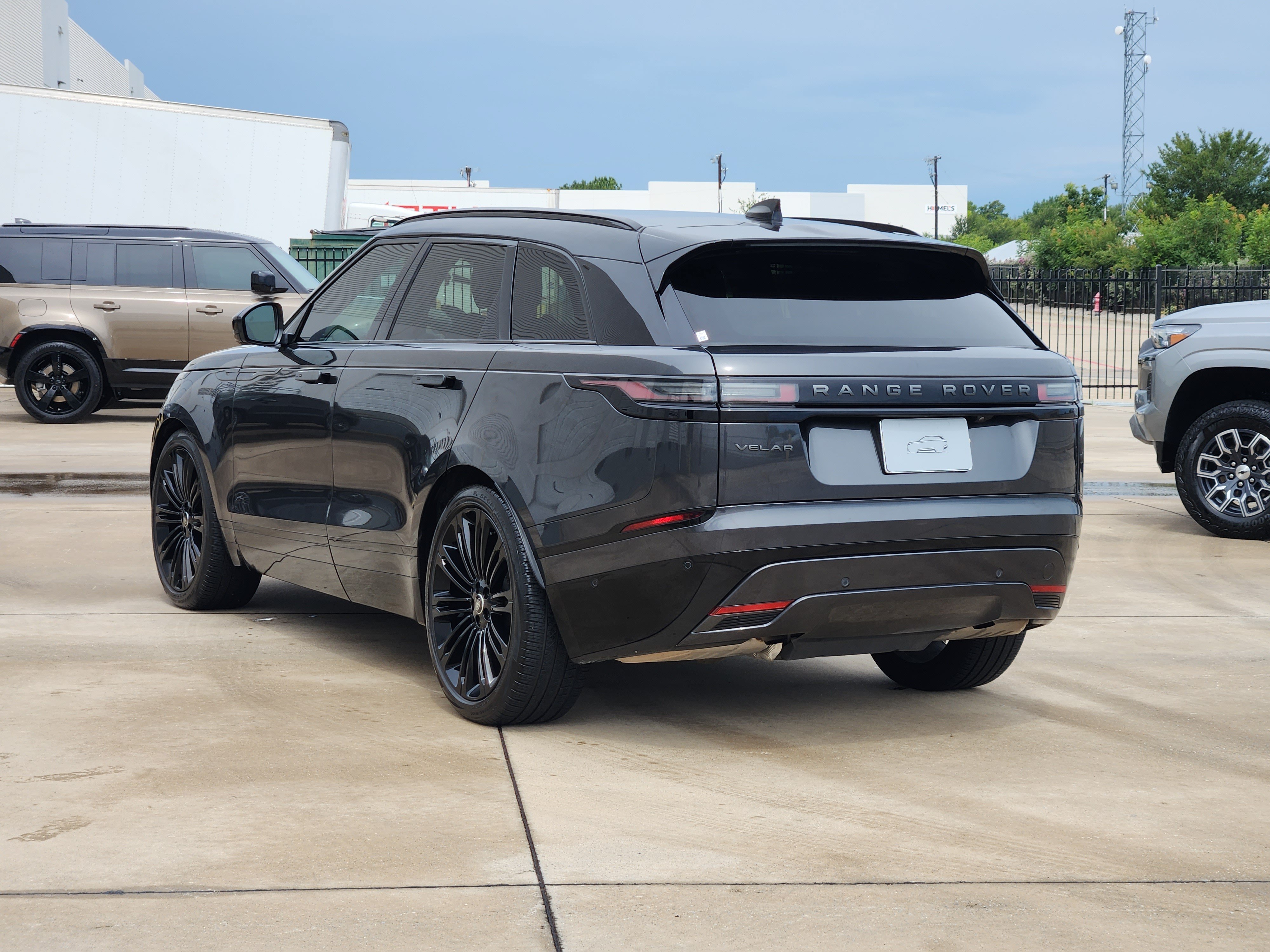 Certified 2026 Land Rover Range Rover Velar Dynamic SE AWD/4WD image 4