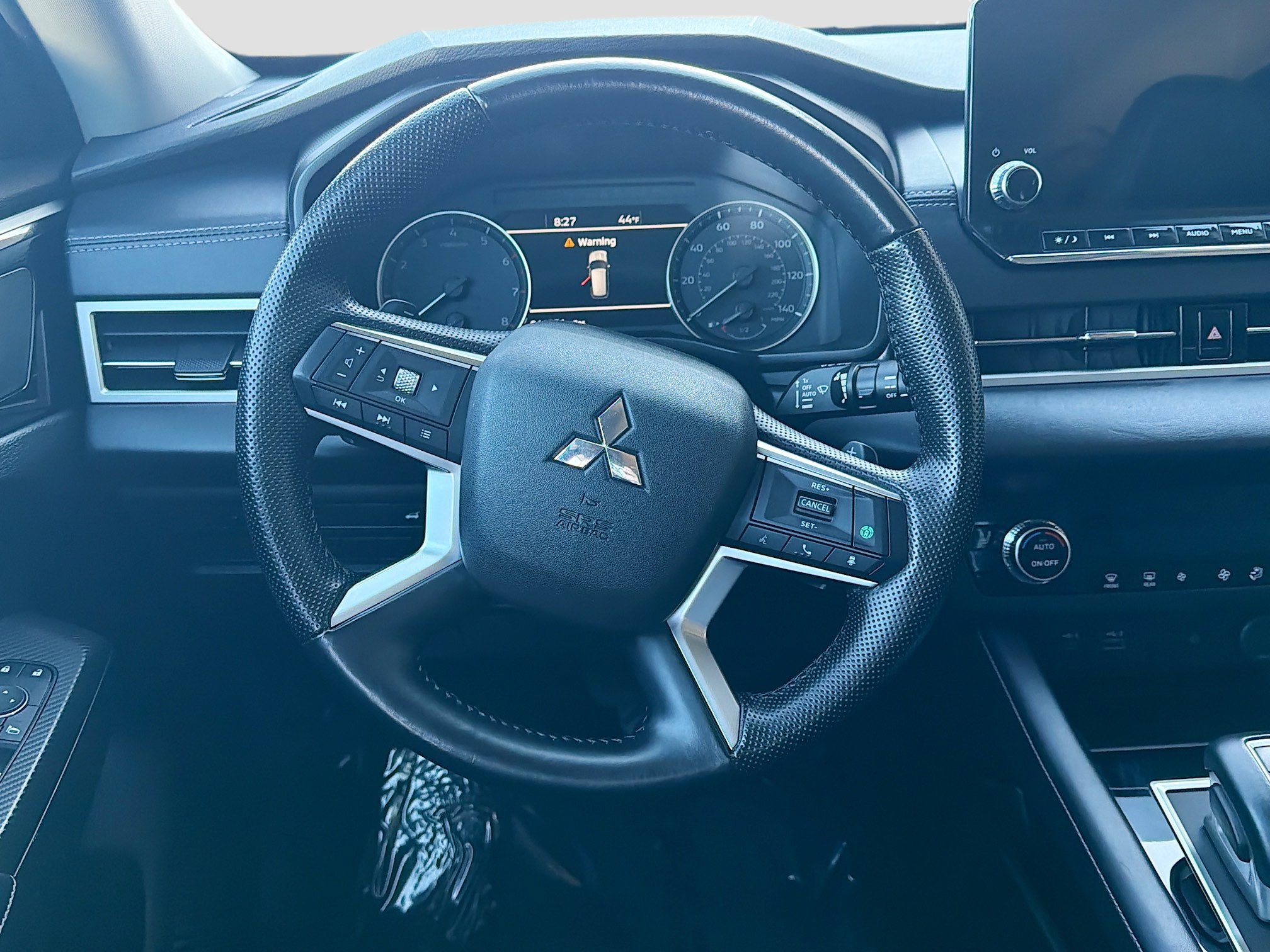 Used 2024 Mitsubishi Outlander SE AWD/4WD image 18