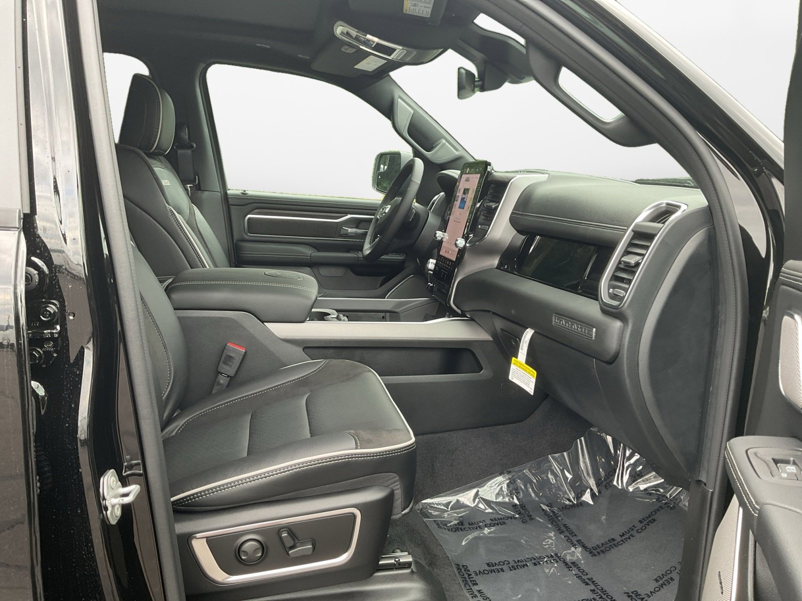 New 2026 RAM 1500 Laramie w/ Night Edition image 15