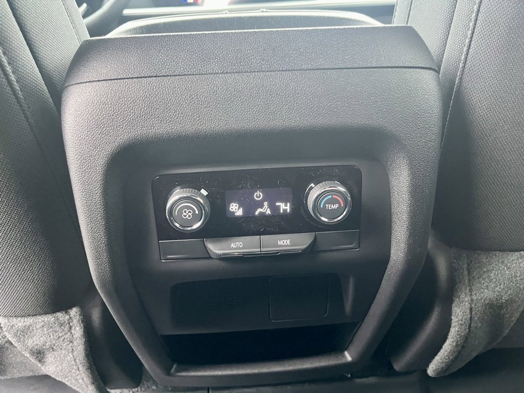 New 2026 Chevrolet Traverse LT image 23