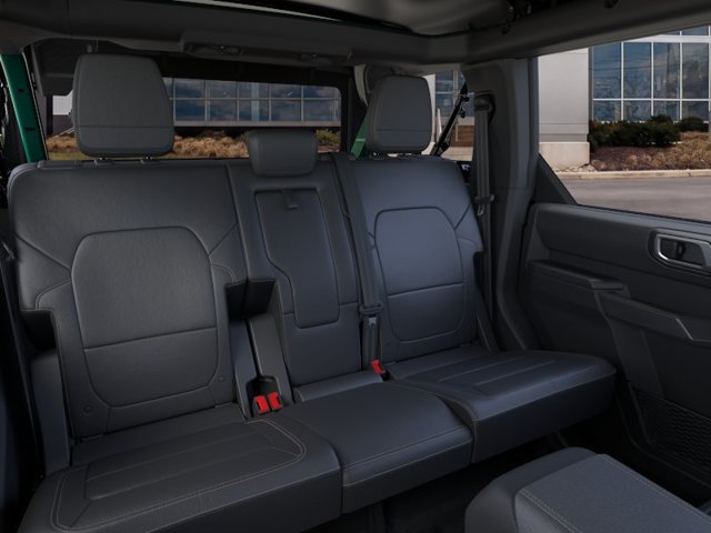 Used 2025 Ford Bronco Badlands AWD/4WD image 11