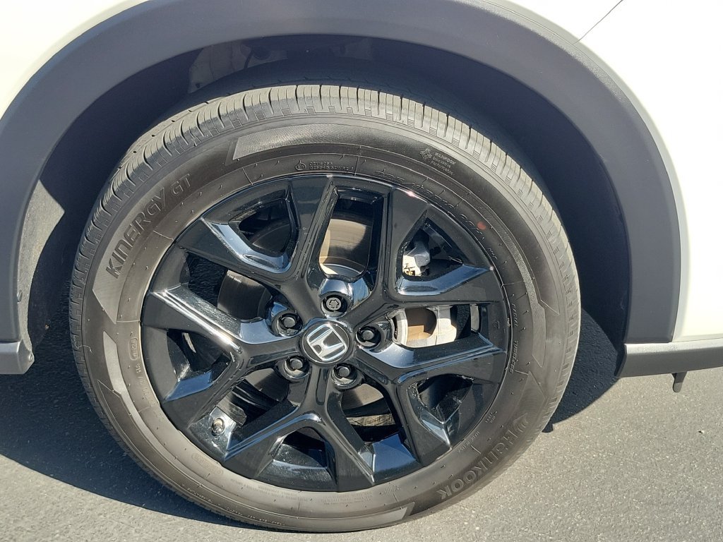 Certified 2025 Honda HR-V Sport image 6