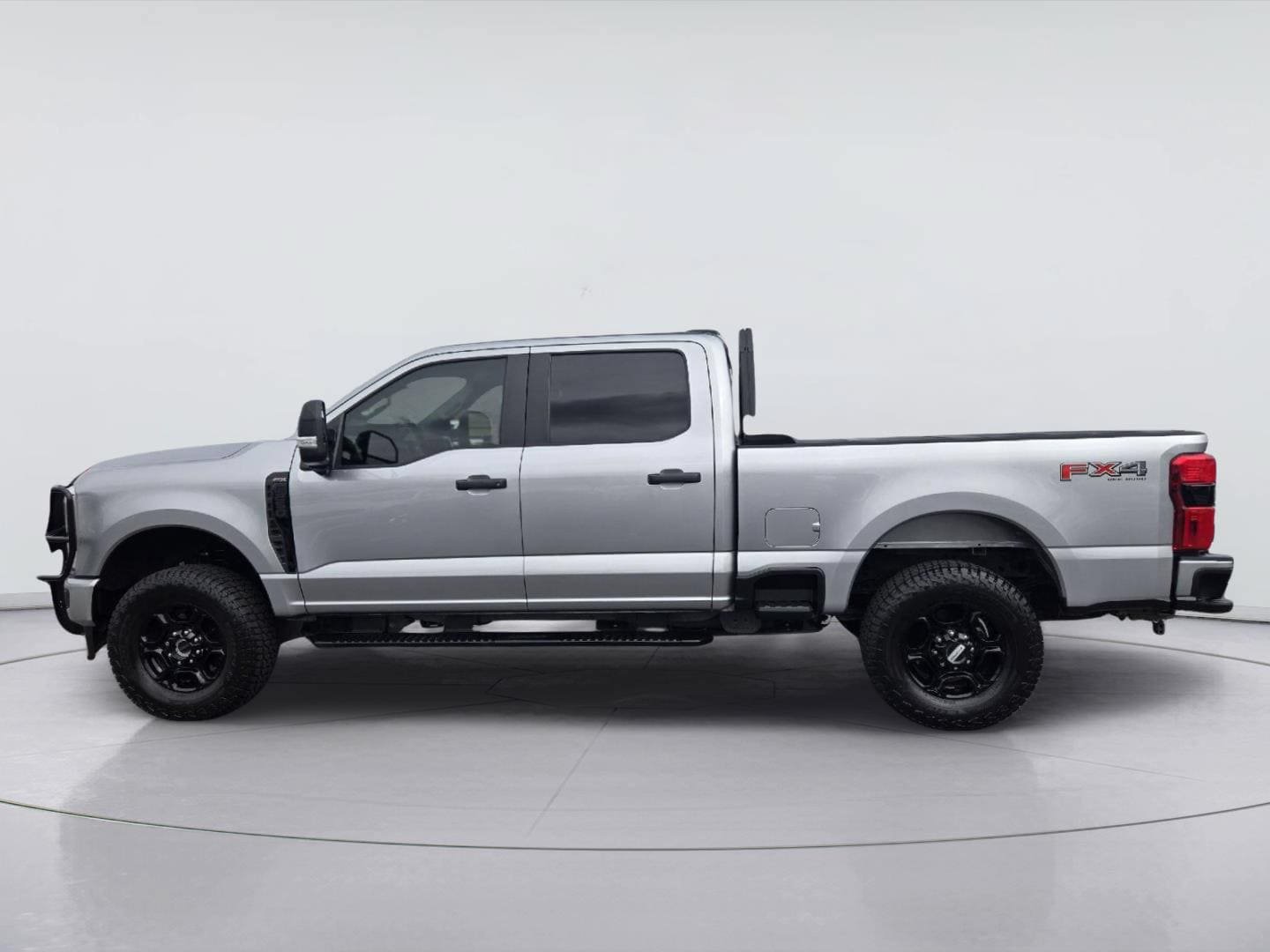Used 2024 Ford F250 XL w/ STX Appearance Package AWD/4WD image 5